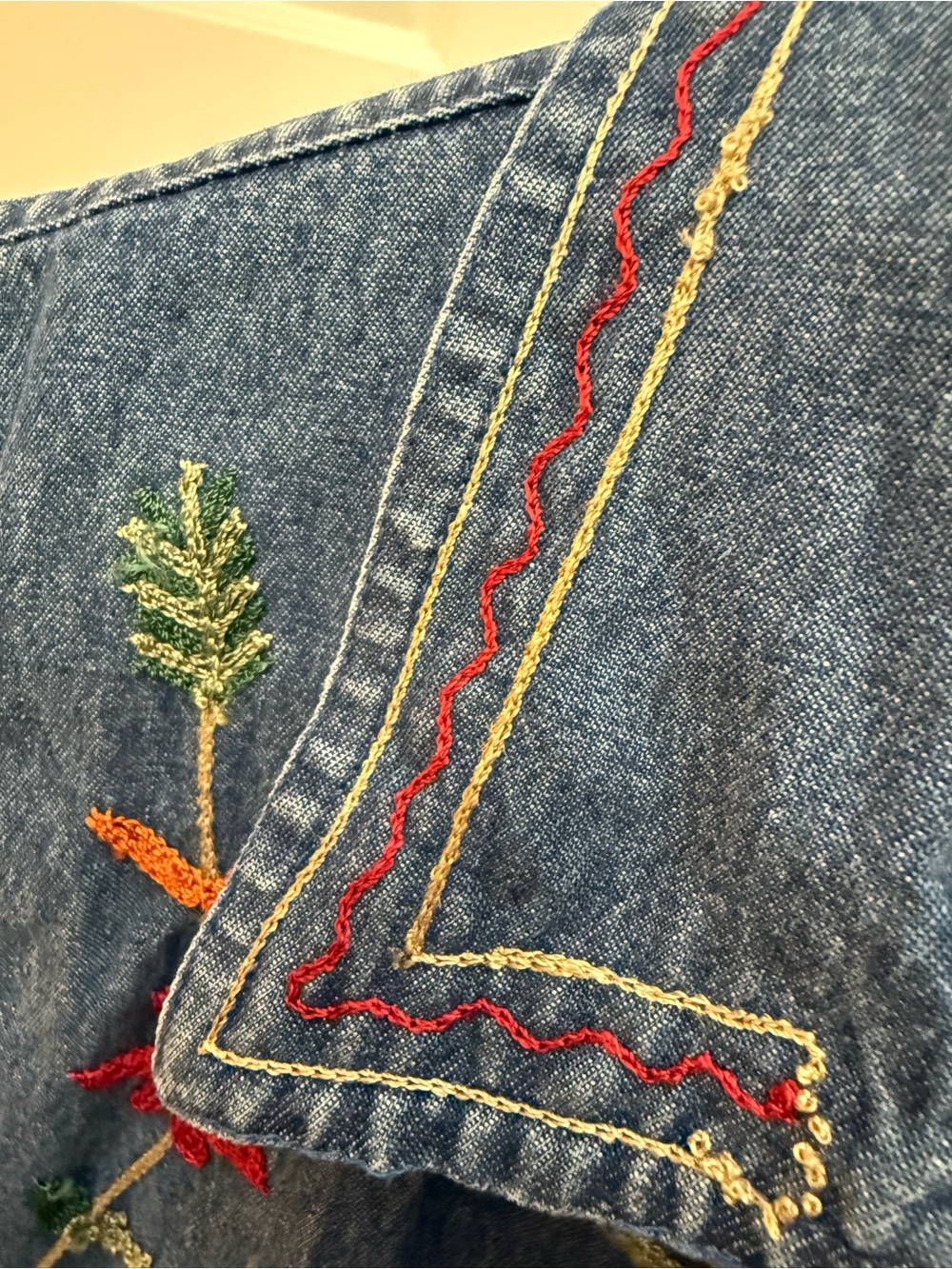 Embroidered Blue Denim Button-Down Vest - Picture 4 of 8